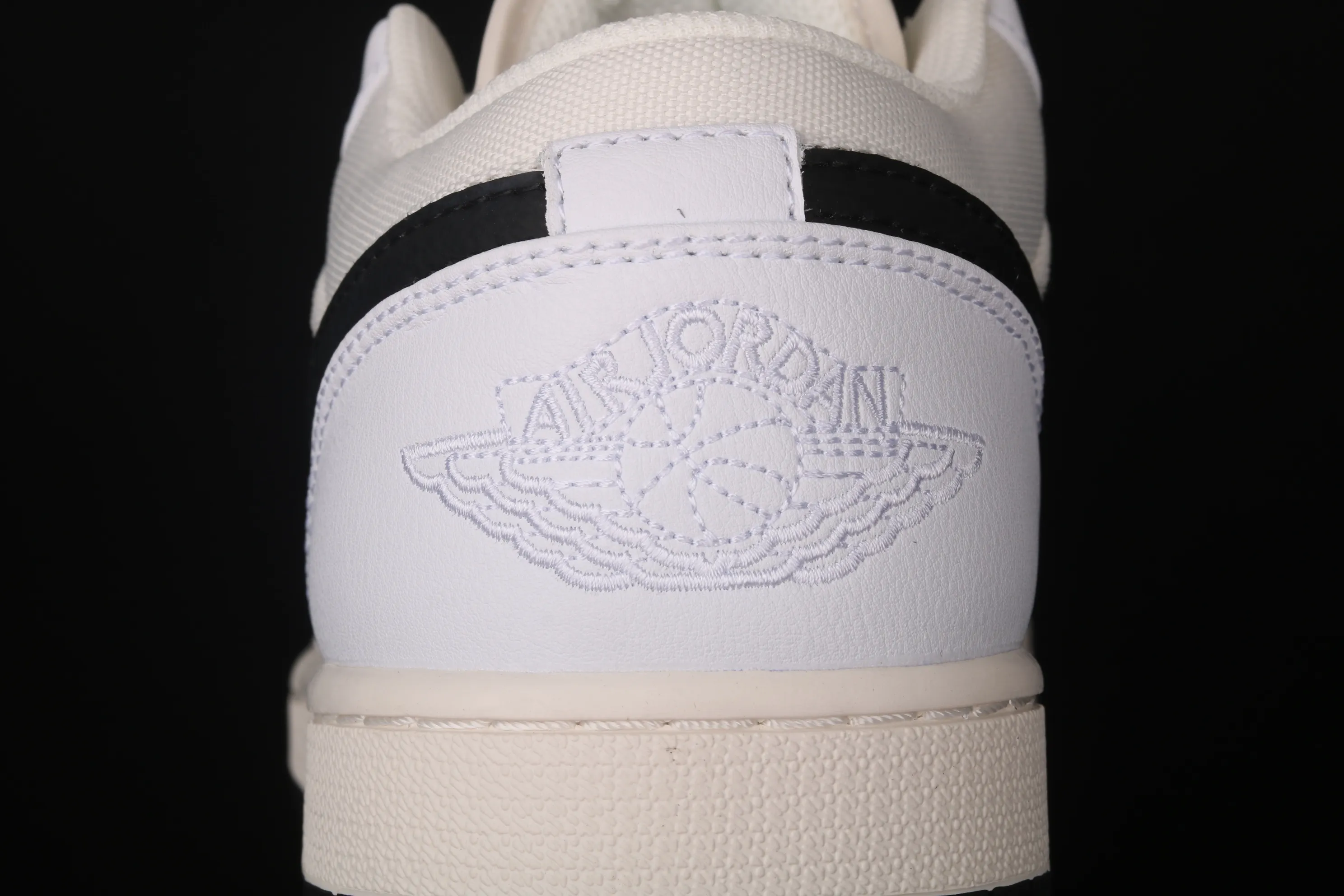 All categories Air Jordan Jordan series basketball shoes Air Jordan 1 Low Air Jordan AJ1 Low AJ1 Joe 1 low white and black canvas splicing DC3533-100